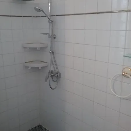 Panzió La Roseraie