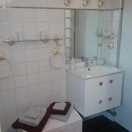 Panzió La Roseraie *